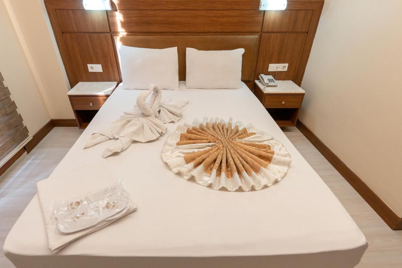 The Center Otel 3*