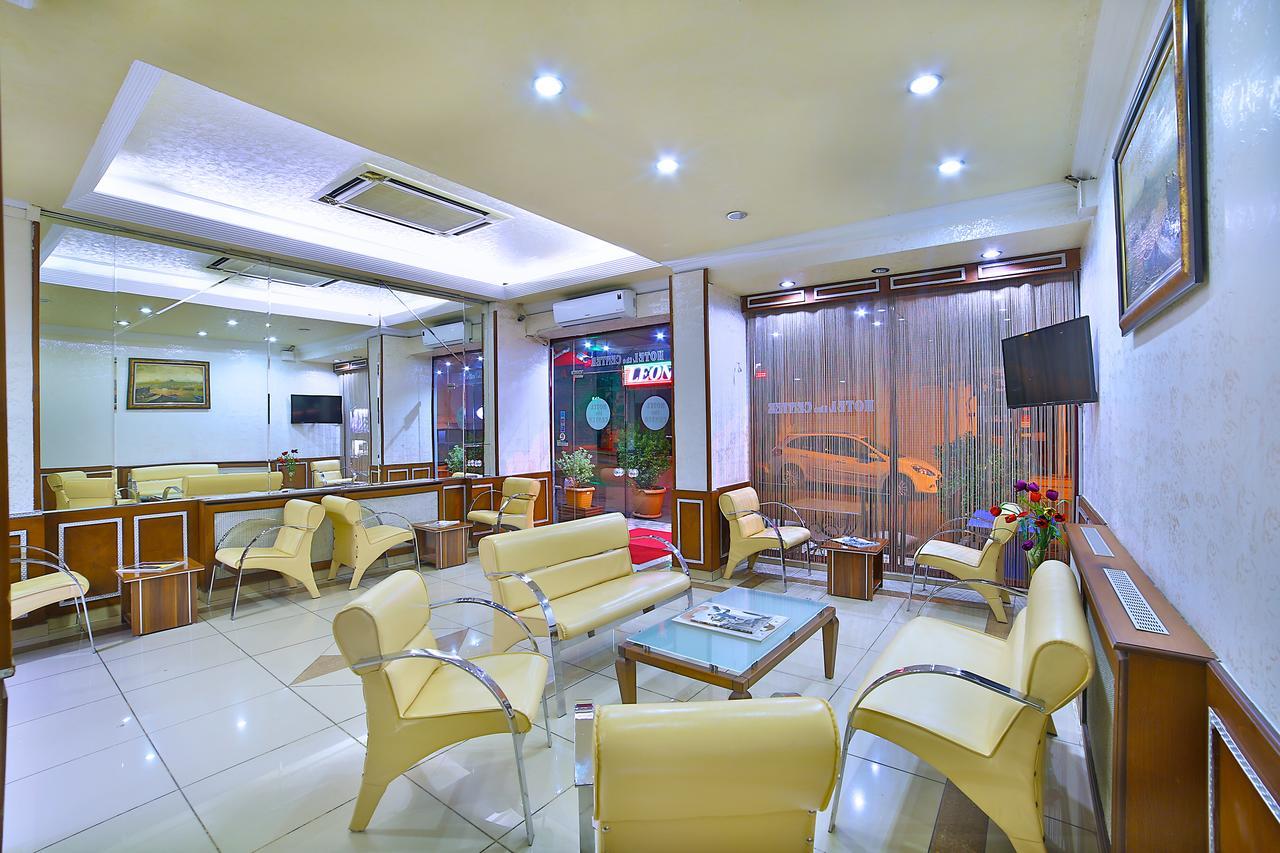 Otel The Center 3*